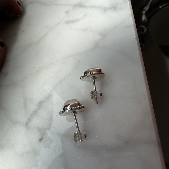 ETHIOPIAN FIRE OPAL SILVER STUDD EARRINGS - Picture 4 of 8